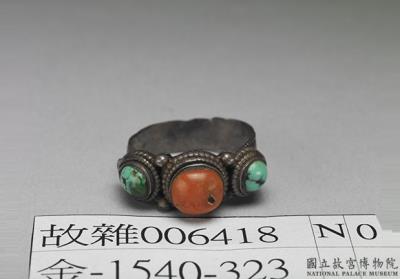 图片[2]-Silver ring with inlay of coral and turquoise, Qing dynasty, 18th c., Tibetan work-China Archive